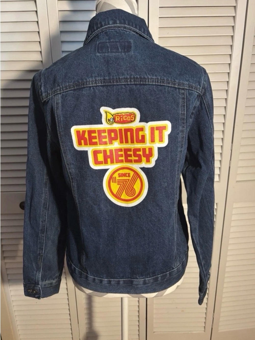 Port Authority “Keepin’ It Cheesy” Denim Jacket Size Small